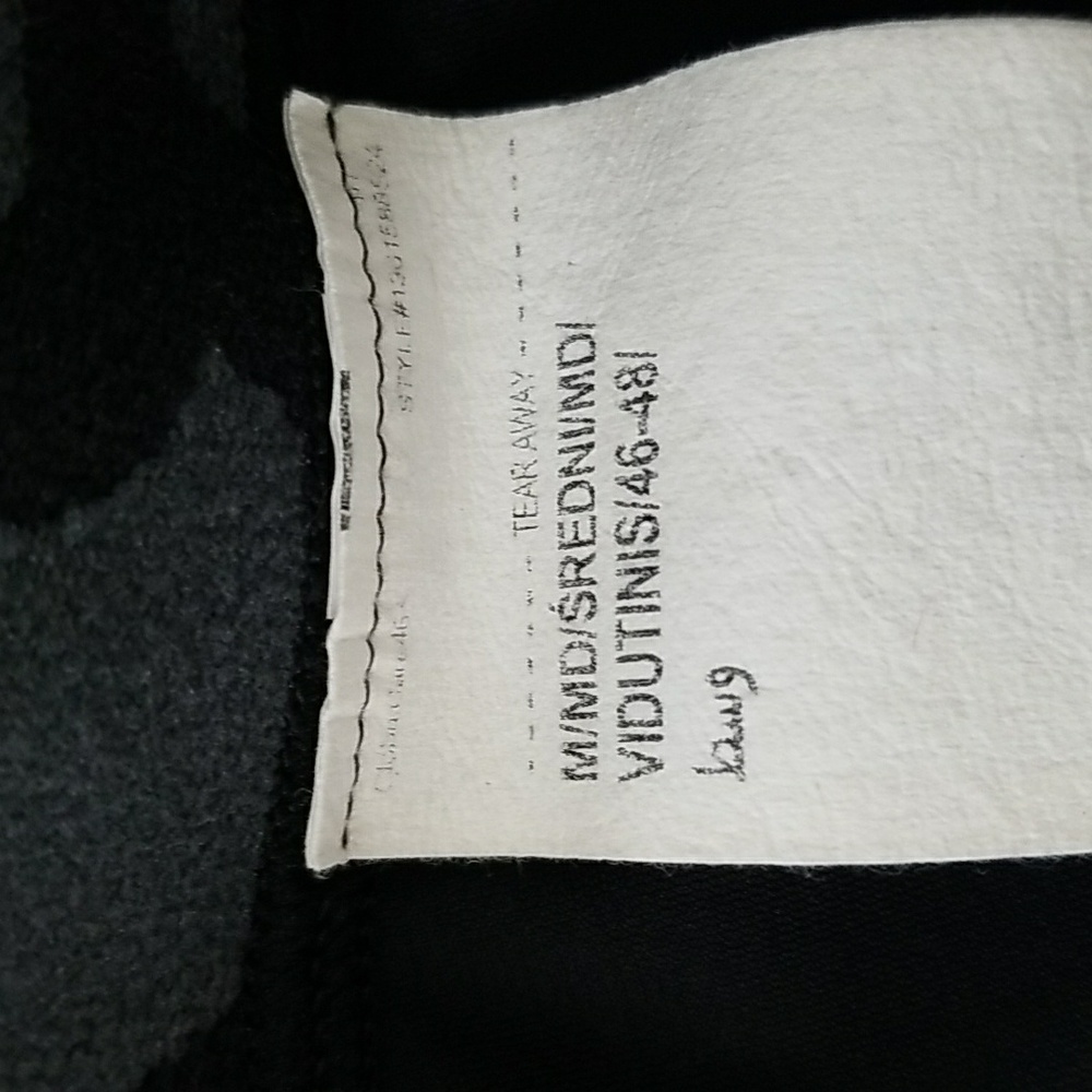 Under Armour HeatGear Compression Leggings - Size Medium - Picture 8 of 10